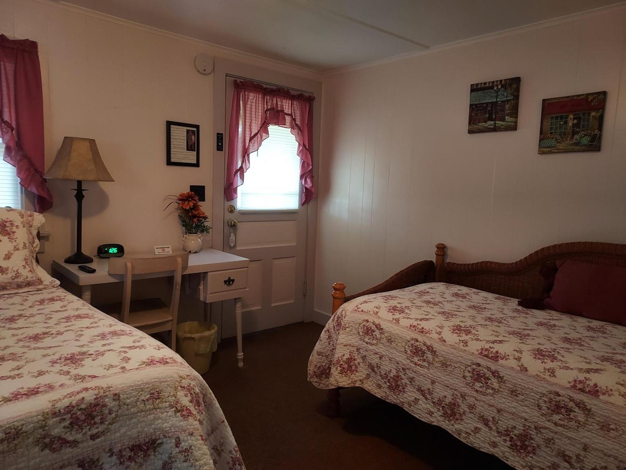Serenity Motel Shaftsbury Ngoại thất bức ảnh