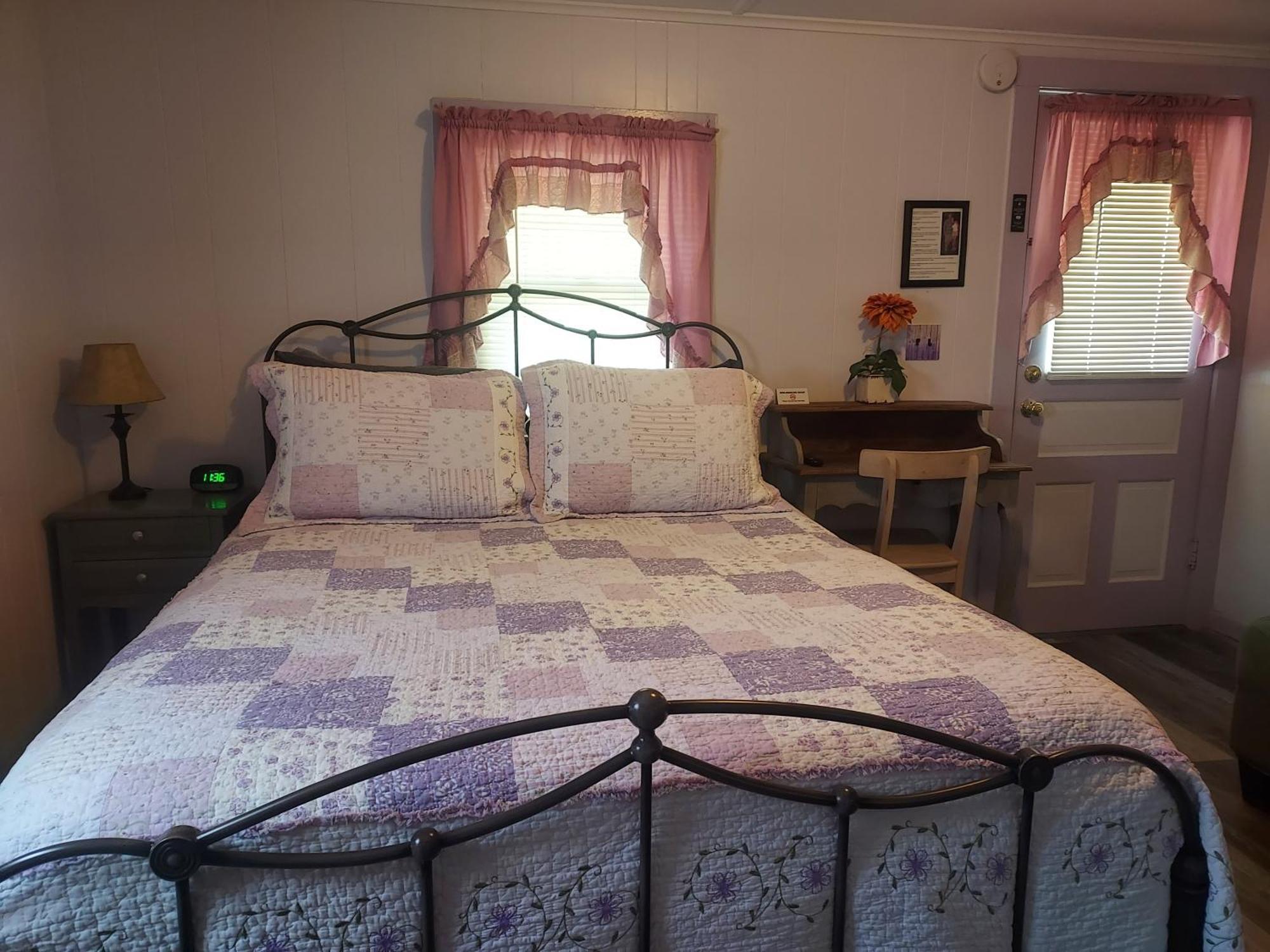 Serenity Motel Shaftsbury Ngoại thất bức ảnh